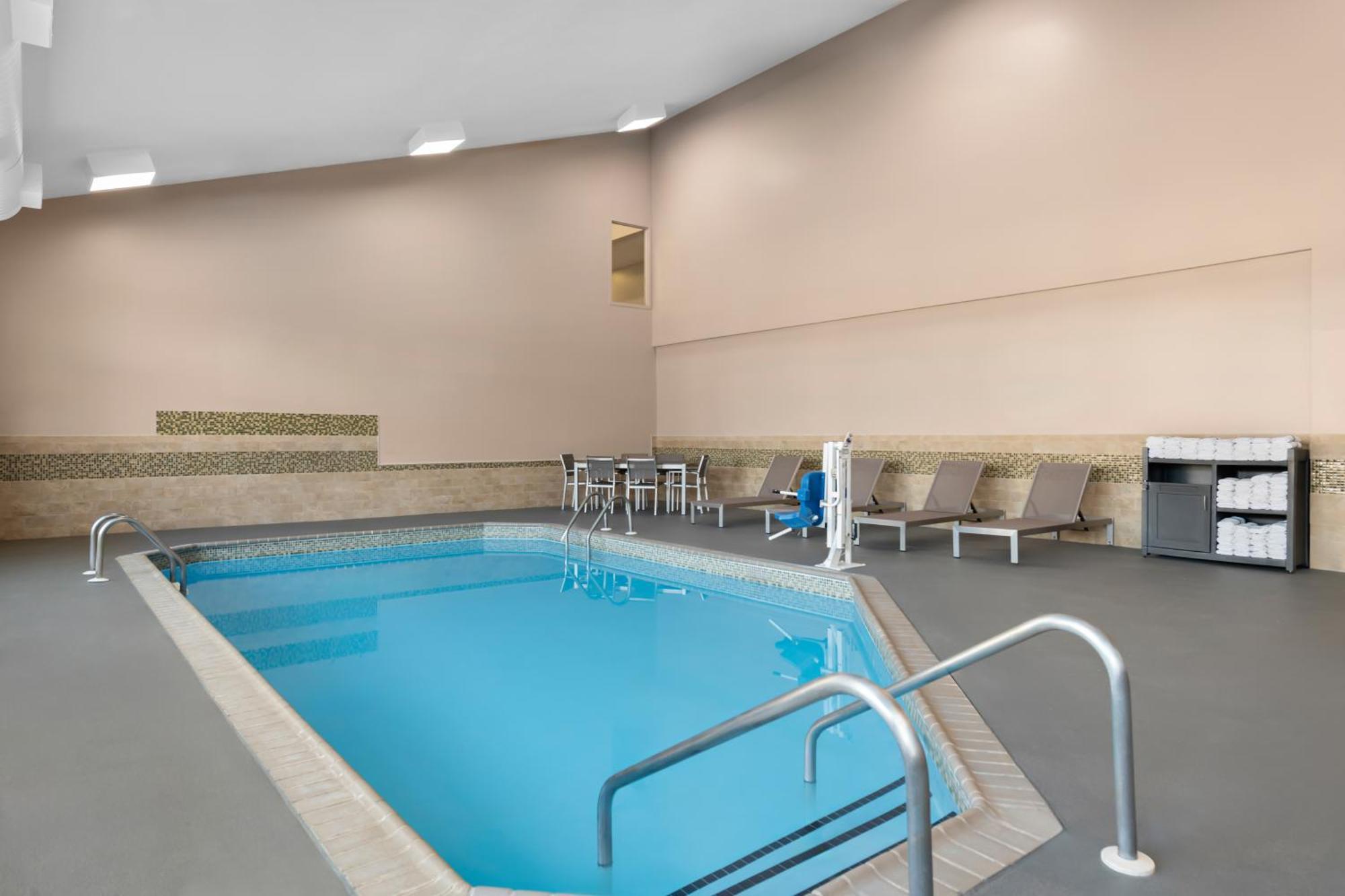 Country Inn & Suites By Radisson, Coon Rapids, Mn Exteriör bild
