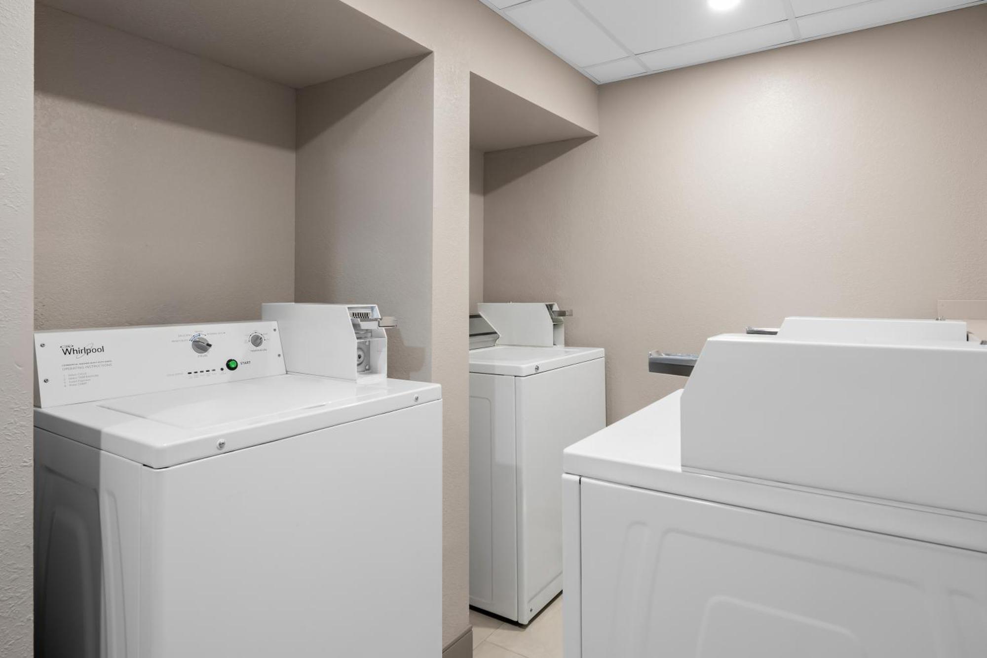 Country Inn & Suites By Radisson, Coon Rapids, Mn Exteriör bild