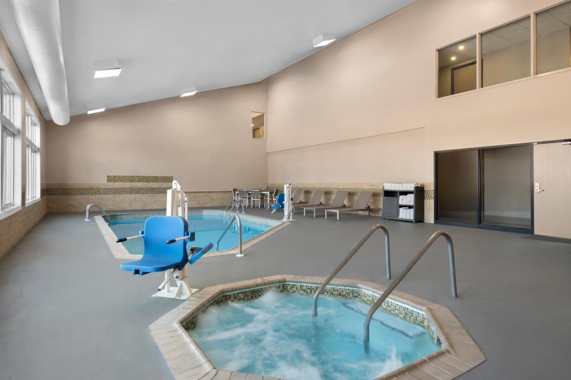 Country Inn & Suites By Radisson, Coon Rapids, Mn Exteriör bild